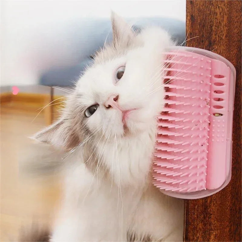 Cat self groomer